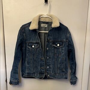 Unveil Blue Denim Jacket with Sherpa Collar Size XS